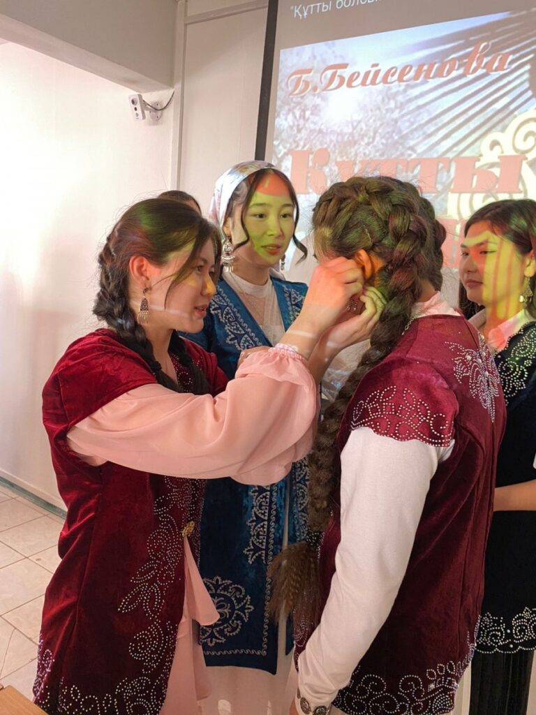 «Праздник весны – Наурыз!» на кафедре иностранных языков