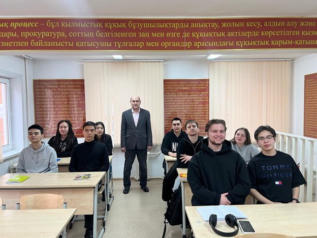 Кураторский час в форме дебатного турнира