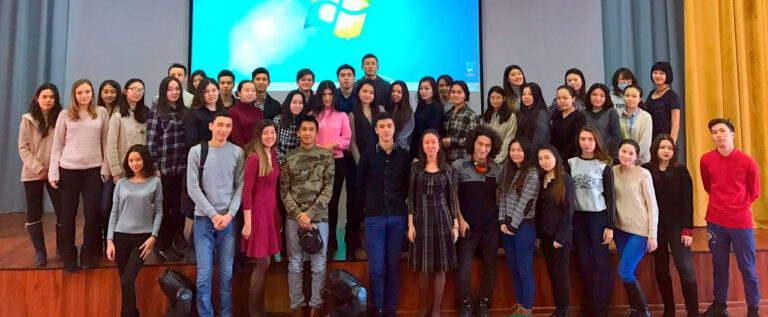 Студенты 1 курса обсудили Послание Президента «Третья модернизация Казахстана: глобальная конкурентоспособность»