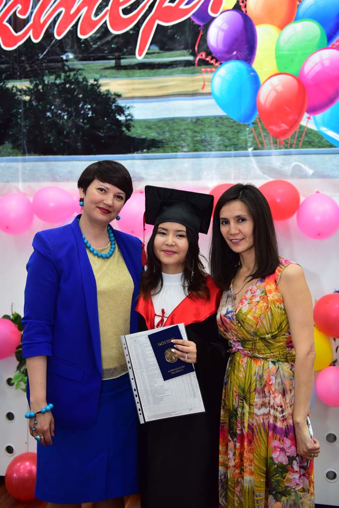 В ЕАГИ прошла церемония вручения дипломов выпускникам 2016