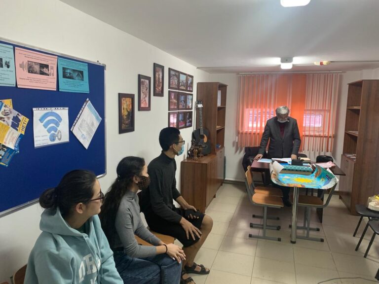 Конкурс стенгазет, посвященный 30-летию Независимости Республики Казахстан