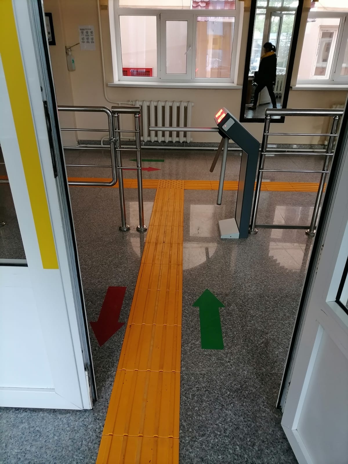 uch-adm-korpus-vhod-03.06.22